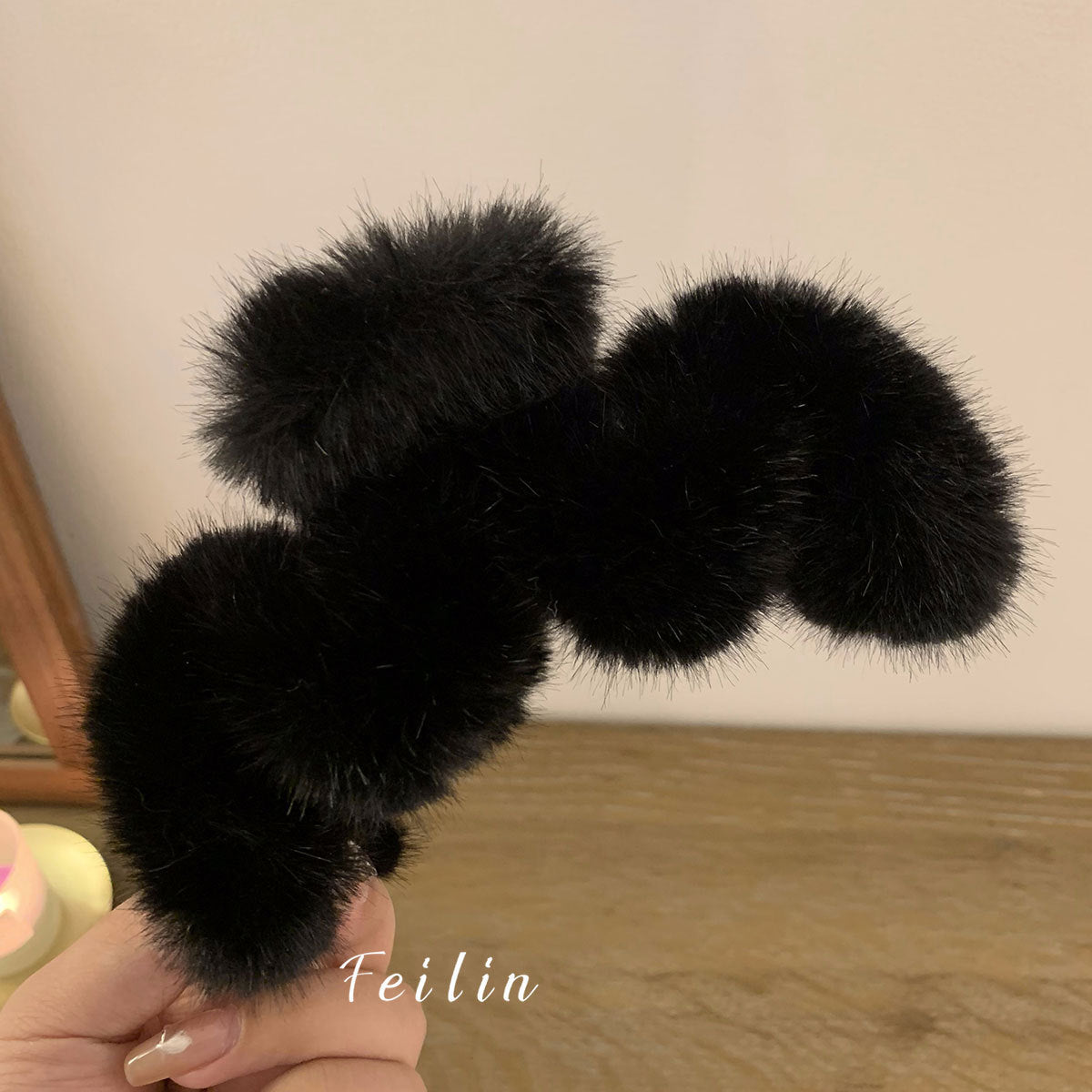The It™ Plush Clip